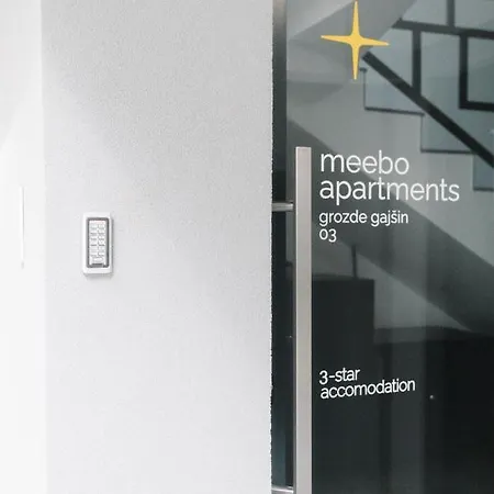 Meebo Apartment