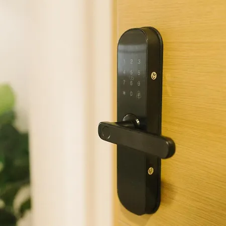 Meebo Apartment